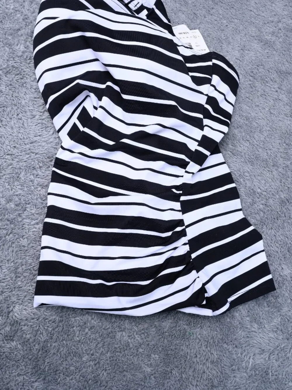Swim Solutions Women's Swim Stripe Black White Tankini Top Size 10 MSRP $58 - Picture 10 of 14